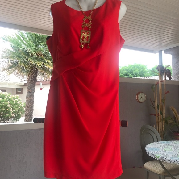 Dress - Picture 1 of 7